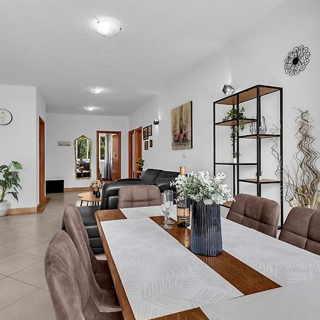 Apartment Lov&Mar With Parking Makarska Exterior foto